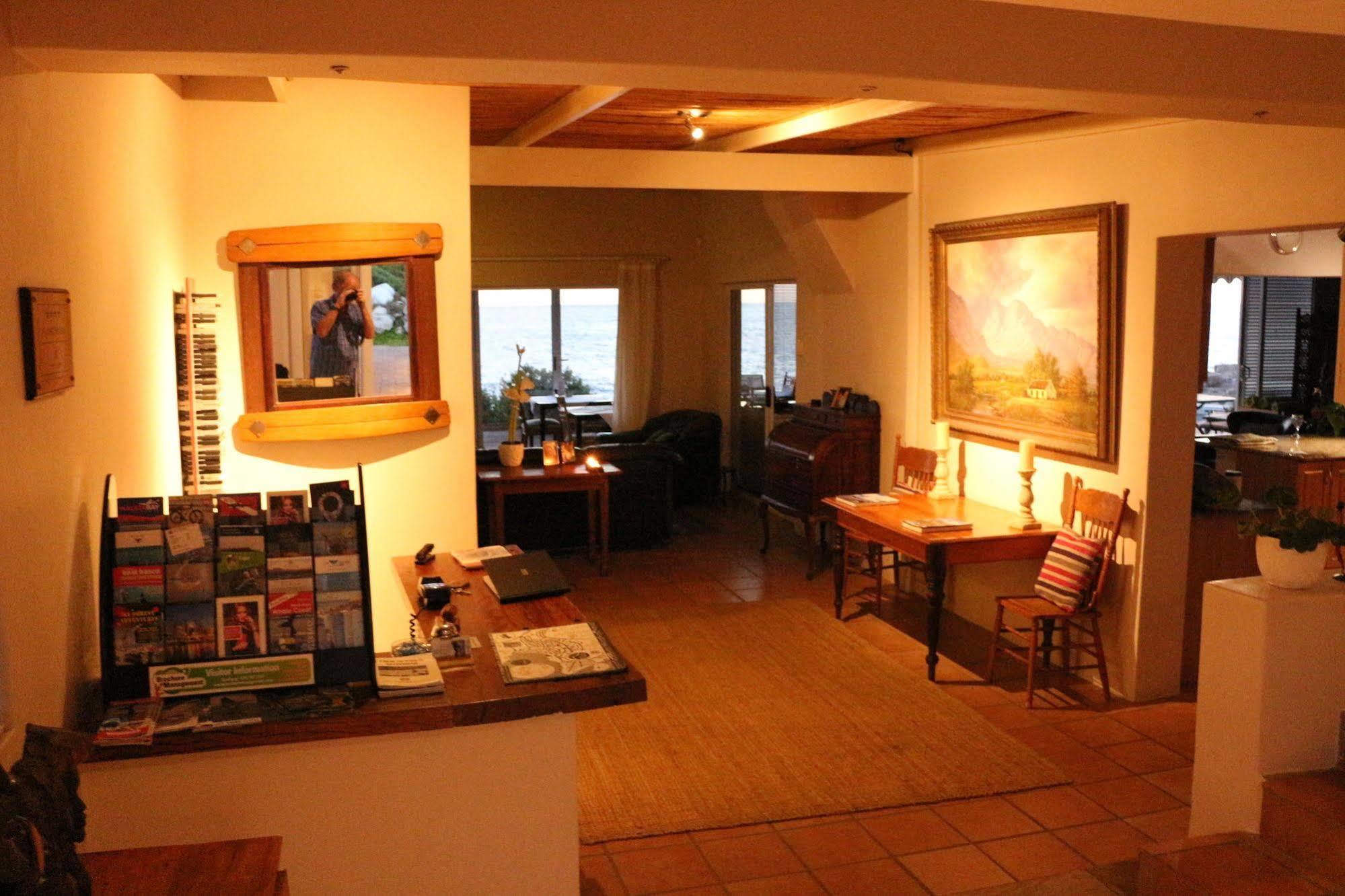 Villa Marine Guest House 4 Star Graded SolarEco Friendly Abundant Water Pringle Bay Exterior foto
